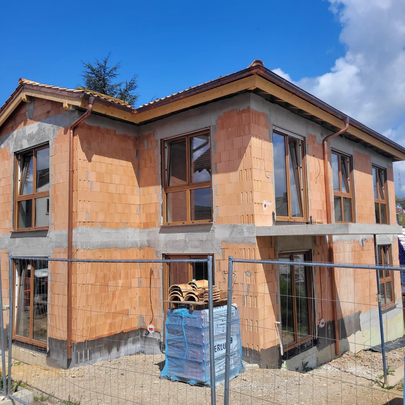 Stadtvilla im Rohbau – WB Bauelemente Referenz